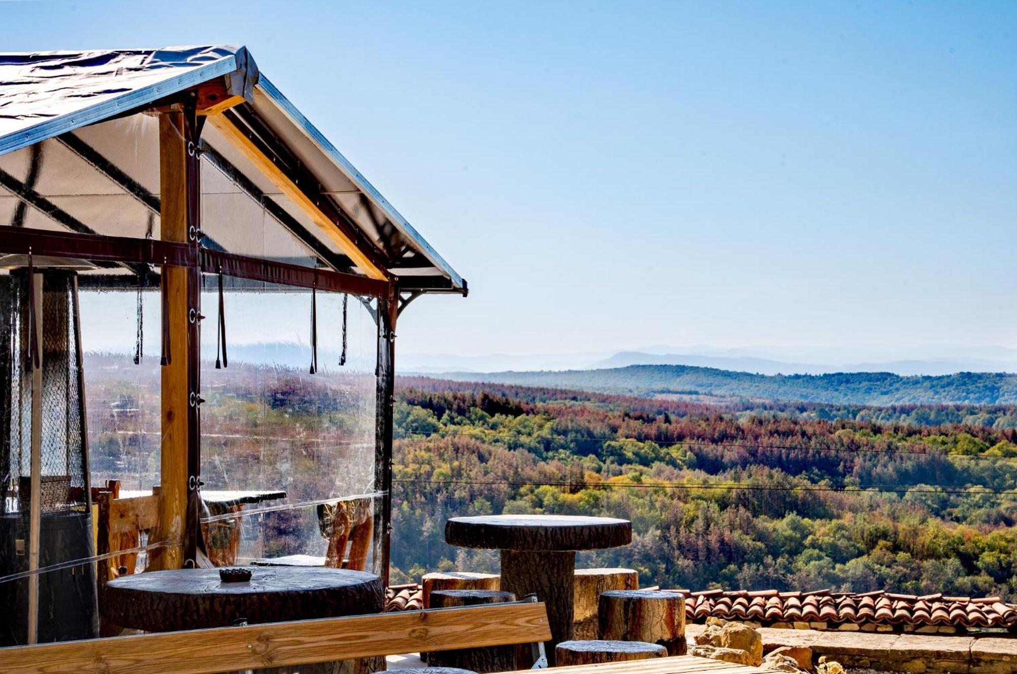 Complex Arbanashki Style-Panoramic View With Summer And Winter Terrace, Jacuzzi, Sauna, Children'S And Adult Area With Cinema Summer Arbanasi Exteriér fotografie