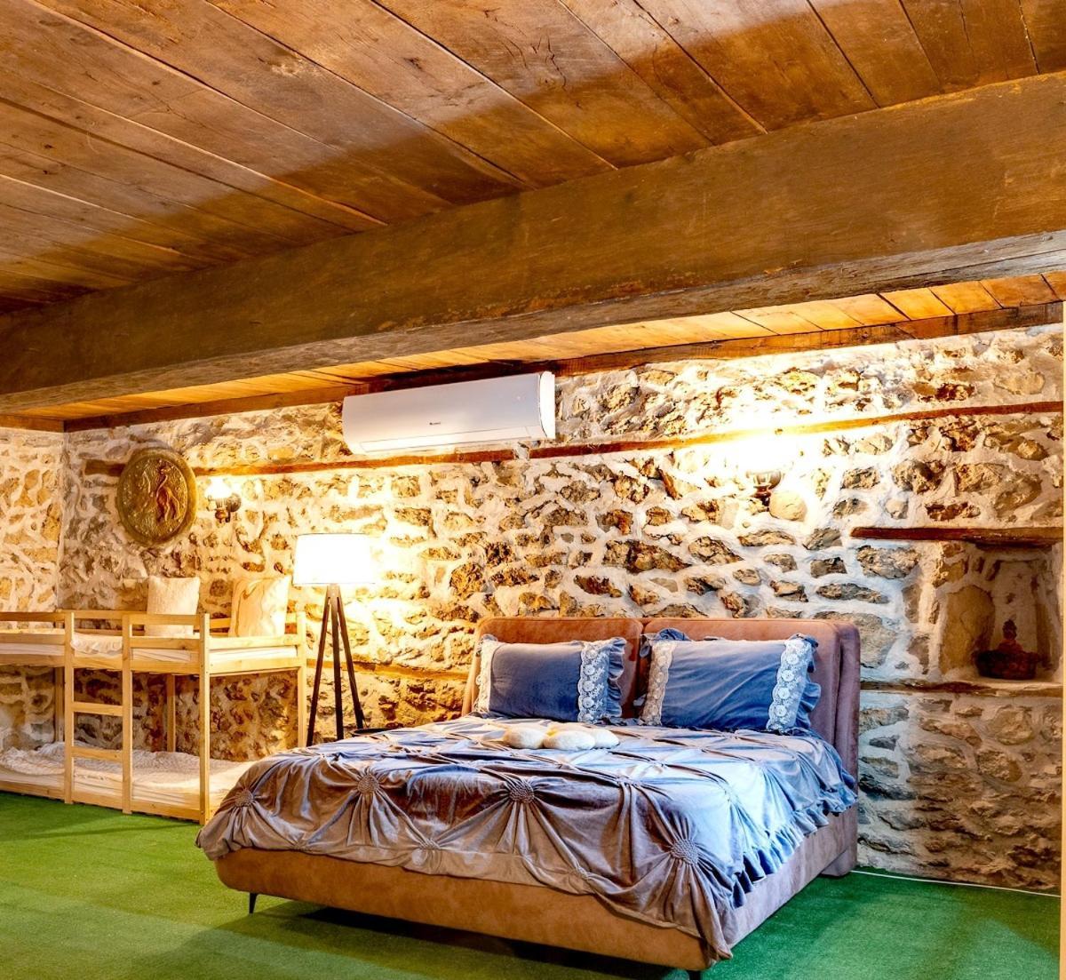 Complex Arbanashki Style-Panoramic View With Summer And Winter Terrace, Jacuzzi, Sauna, Children'S And Adult Area With Cinema Summer Arbanasi Exteriér fotografie
